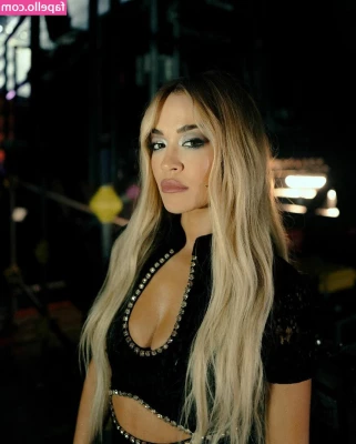 Rita Ora [ rita-ora ] - My girlfriend playing with part 1