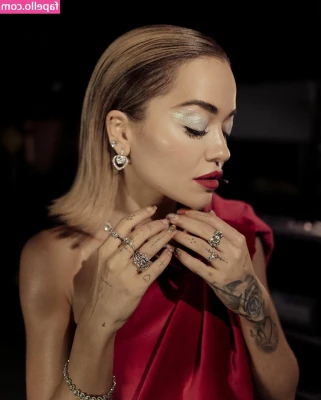 Rita Ora [ rita-ora ] - what does your sunday funday look like?
