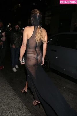 Rita Ora [ rita-ora ] - I did a lil cum then couldn’t stop myself eating it🙈💞 part 1