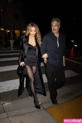 Rita Ora [ rita-ora ] - Are you spying on me  You peeping Tom