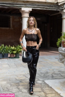 Rita Ora [ rita-ora ] - Brillas como nunca  sexy love You