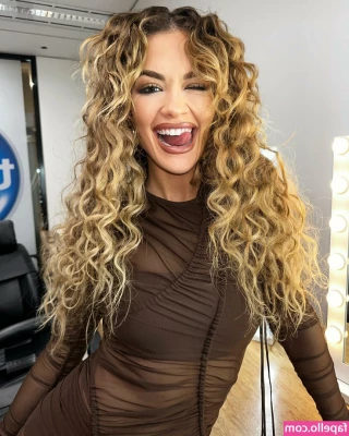Rita Ora [ rita-ora ] - Come eat it