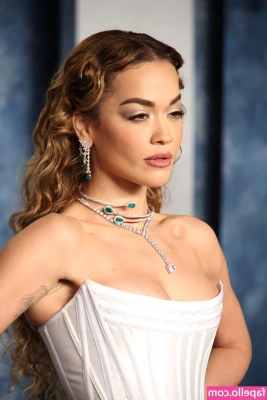 Rita Ora [ rita-ora ] - I like it juicy so what