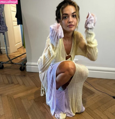 Rita Ora [ rita-ora ] - What I look like when I m working lol  workfromhomelife