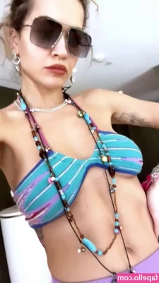 Rita Ora [ rita-ora ] - To the person that sent me  20 for Women s day without asking for