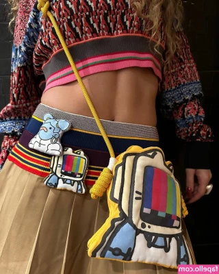 Rita Ora [ rita-ora ] - The process of trying to stretch my pussy open is