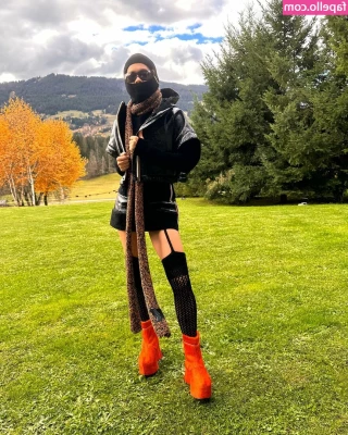 Rita Ora [ rita-ora ] - Pt 2  The camera man was so turned he just had to fuck me