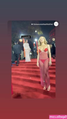 Rita Ora [ rita-ora ] - Who s sucking this