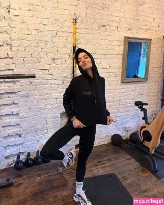 Rita Ora [ rita-ora ] - I can't deny it anymore. I'm a cumslut 🤷‍♀️
