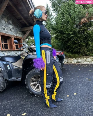 Rita Ora [ rita-ora ] - I got a creampie    I ll DM you the full story