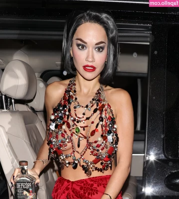 Rita Ora [ rita-ora ] - Maybe you should go check out the last video I sent you part 1
