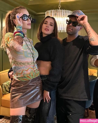 Rita Ora [ rita-ora ] - Dünyada cenneti yaşayan bir köle