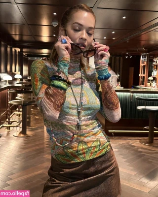 Rita Ora [ rita-ora ] - i bet you re wondering when the F K  im sending you new stuff