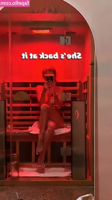 Rita Ora [ rita-ora ] - Would you let a ghost hit it