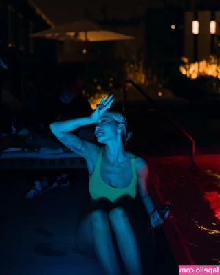 Rita Ora [ rita-ora ] - I slick got her ass   Houston -1  amp  Huncho - 0  Can t wait for y