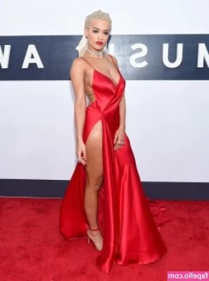 Rita Ora [ rita-ora ] - Put your stars where they belong   dresscode
