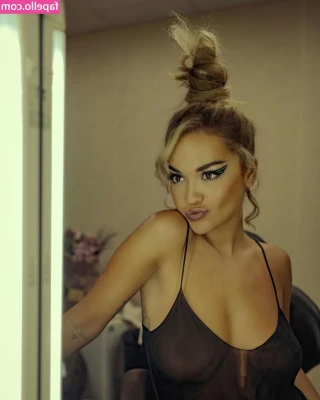 Rita Ora [ rita-ora ] - I love the water