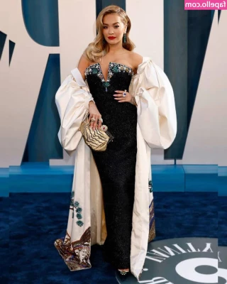 Rita Ora [ rita-ora ] - (Last Pics) That's the end of the Rick set! Had to end it with some