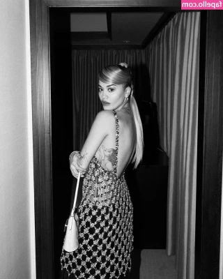 Rita Ora [ rita-ora ] - just thought i’d bounce my bare titties for the TL, this might be