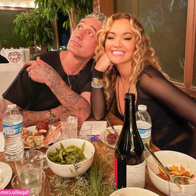 Rita Ora [ rita-ora ] - Hot legs  you re wearin  me out Hot legs  you can scream and shout