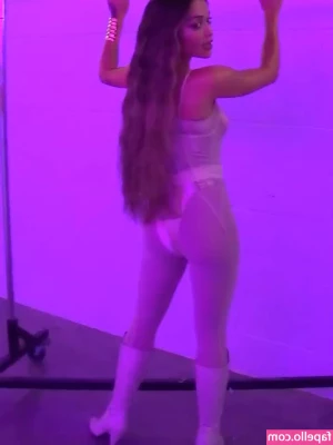 Rita Ora [ rita-ora ] - Would you be my little cam slut? . . (pvc vinyl, curly haired