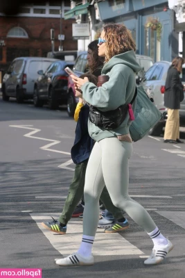 Rita Ora [ rita-ora ] - don t try to figure me out  i m more fun when i m unpredictable