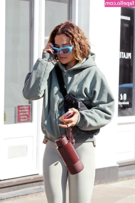 Rita Ora [ rita-ora ] - Feeling sexy