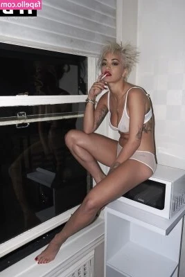 Rita Ora [ rita-ora ] - Yes there’s a full 6 minute video 😘💦