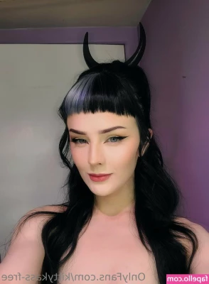 kittykass-free - strip tease might have tore my shirt