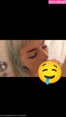 kittykass-free - Hands Free POV of me Sucking his Cock  Legs Spread Wide as Fuck 