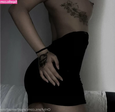 aryathemachine - Won't you rip this off my body? 😋💋