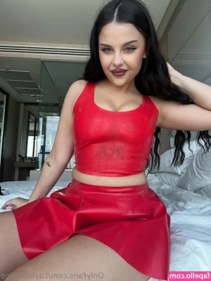 goddess_sheila [ goddess-sheila ] - Have you seen Chris's solo video?! 🔥😍 
