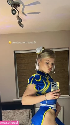 MommyMewtwo - Schaust du mir in die Augen     Are you looking me in the eyes