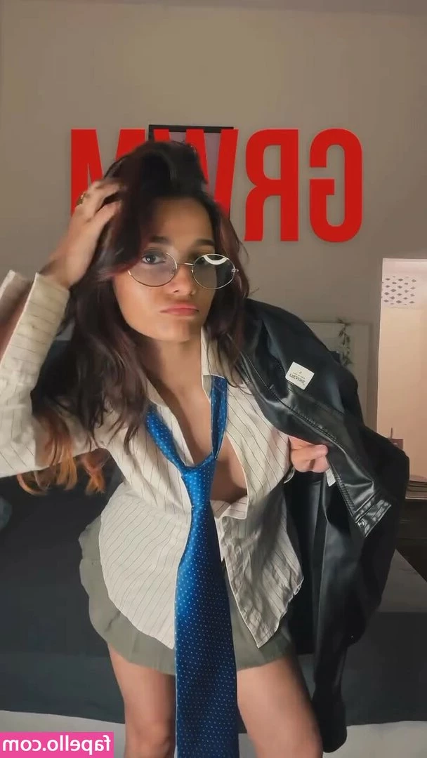 Shaily Kumar [ shaily-kumar ] - Need someone to entertain me