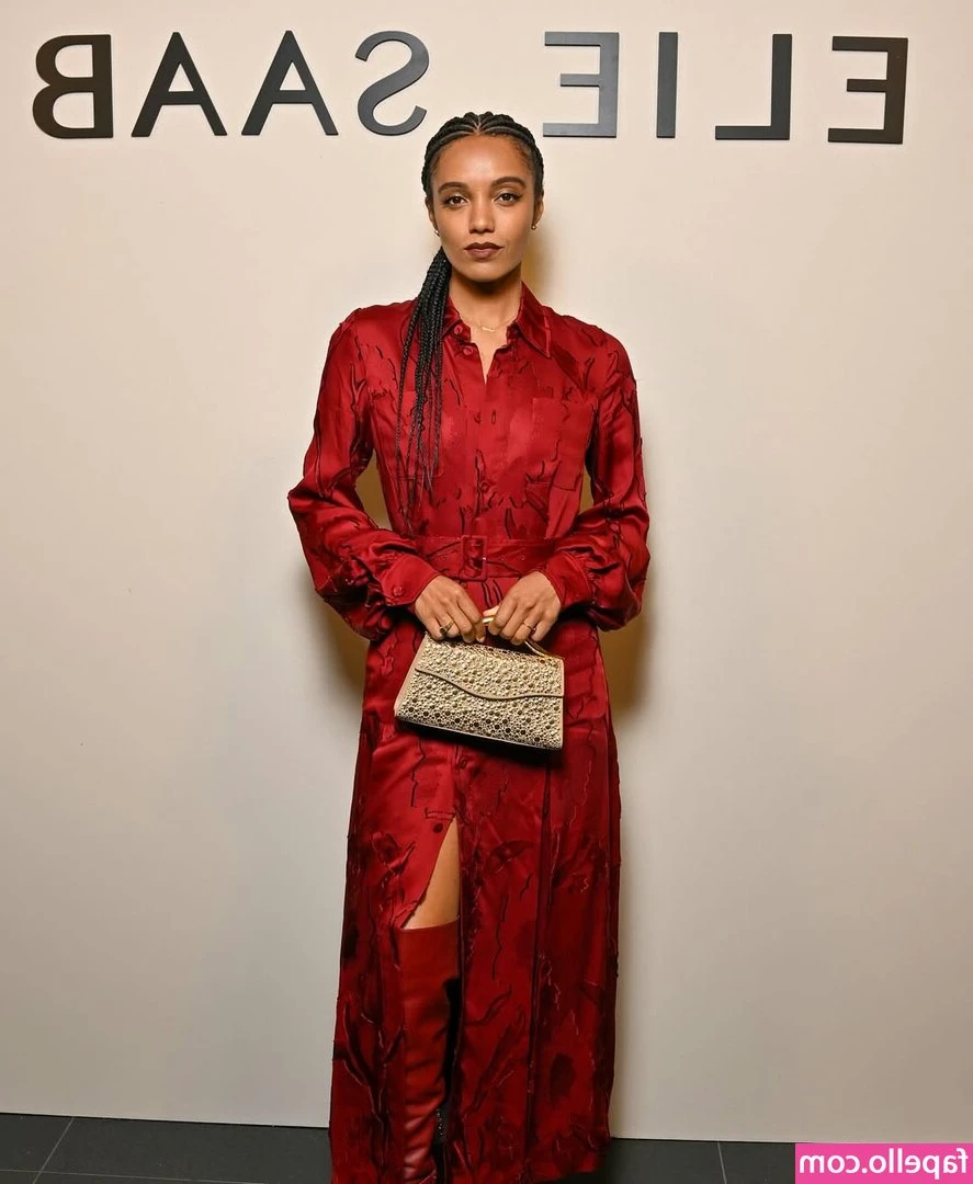 Maisie Richardson-Sellers [ maisie-richardson-sellers ] - You’ll never fuck a girl like this, You’ll never fuck a girl