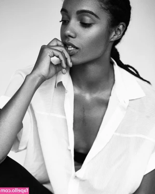 Maisie Richardson-Sellers [ maisie-richardson-sellers ] - Your baby glowing