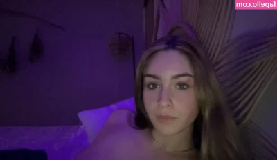 camncaroline - So excited to please everyone 💖 what would you like to see?