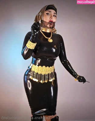 mistresscleo5 [ mistresscleo5-8 ] - What type of content would you like to see?