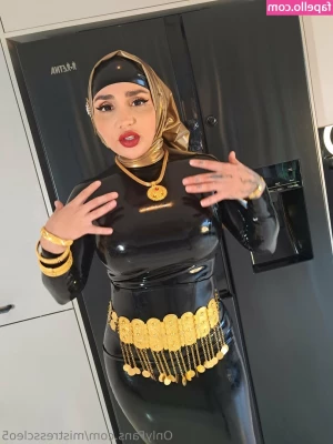 mistresscleo5 [ mistresscleo5-8 ] - Splish splash 💦 💦💦💦