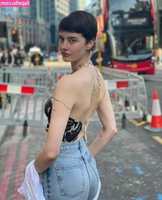 Anastasia Jovanovic [ anastasia-jovanovic ] - no nakey but very pretty