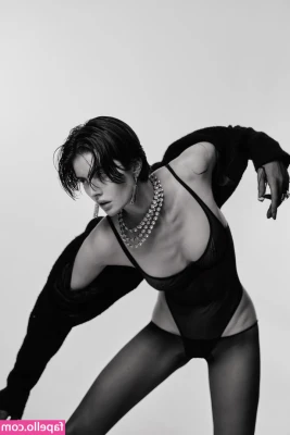 Anastasia Jovanovic [ anastasia-jovanovic ] - Feeling effortlessly sexy in this outfit😻