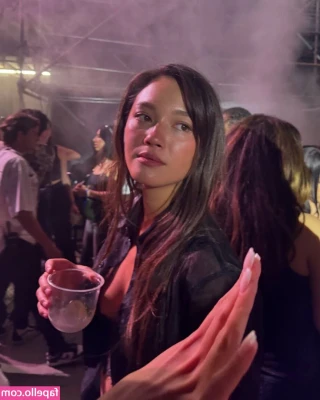 Lilychee - Fuck me hard