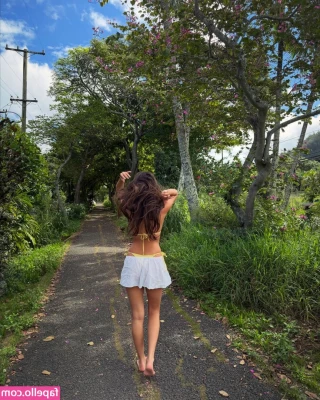 Lilychee - Good morning! - ¡Buenos días!