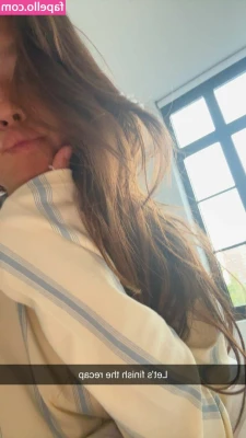 Lilychee - Taking applications to be my chair