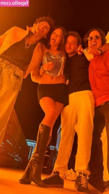 Lilychee - Balls deep in her tight grip