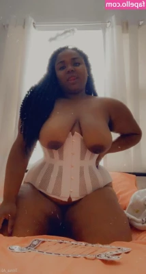 Trina Ali [ trina-ali ] - Come make Mistress very happy