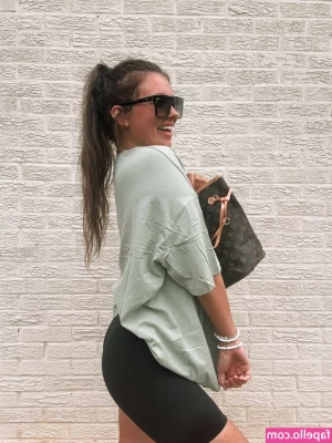 Callie Konopka [ callie-konopka ] - Oh hi  Send tips for tits