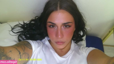Gabriella Tzantarmis [ gabriella-tzantarmis ] - 🥺🥵🤤😳....How bad do you want me to ride you?