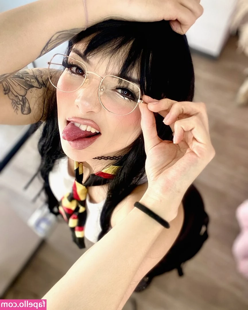 Miss_Meii [ miss-meii ] - Once upon a time when I was allowed to pole