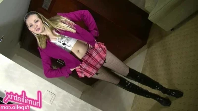 Sara Liz [ sara-liz ] - My nipples look so plump and juicy
